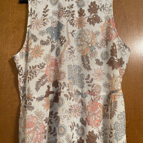 NWT LOFT Floral Shimmer Tie-back Peplum Blouse. - Picture 3 of 5